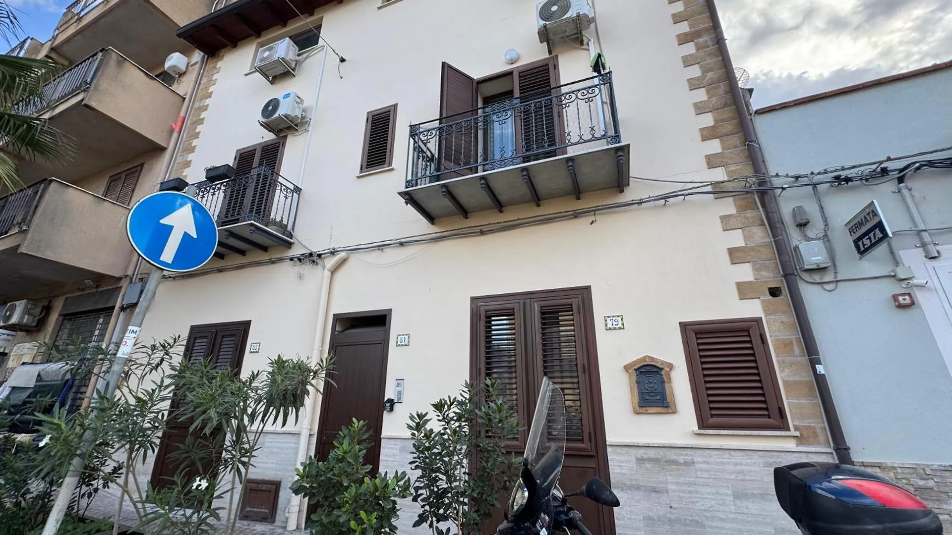 Apartment A Casa Di Ste - Vicino Aeroporto Falcone Borsellino Carini